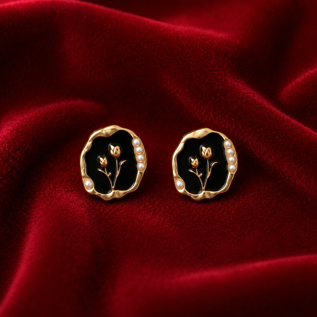 Midnight Bloom Pearl Stud Earrings